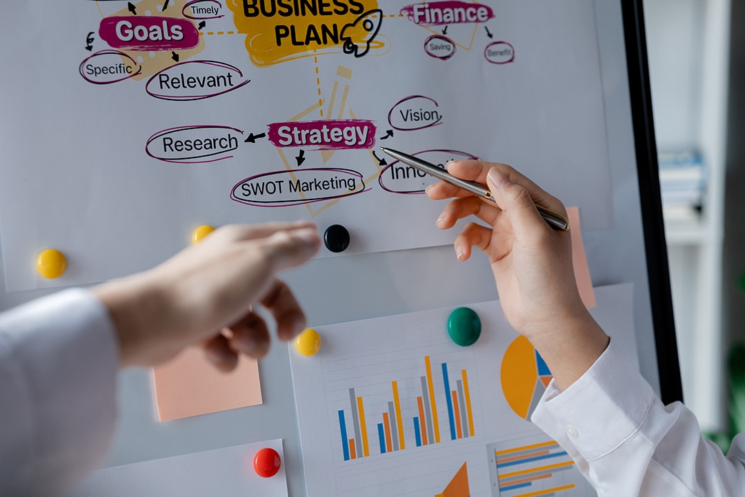 https://elements.envato.com/es/the-sales-department-is-having-a-monthly-summary-m-BCDM63B